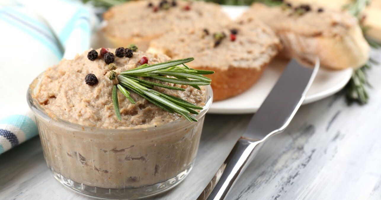 Паштет из куриной печени - приготовьте просто и быстро - пошаговый рецепт - Новости Вкусно Паштет из куриной печени - приготовьте просто и быстро - пошаговый рецепт - Новости Вкусно