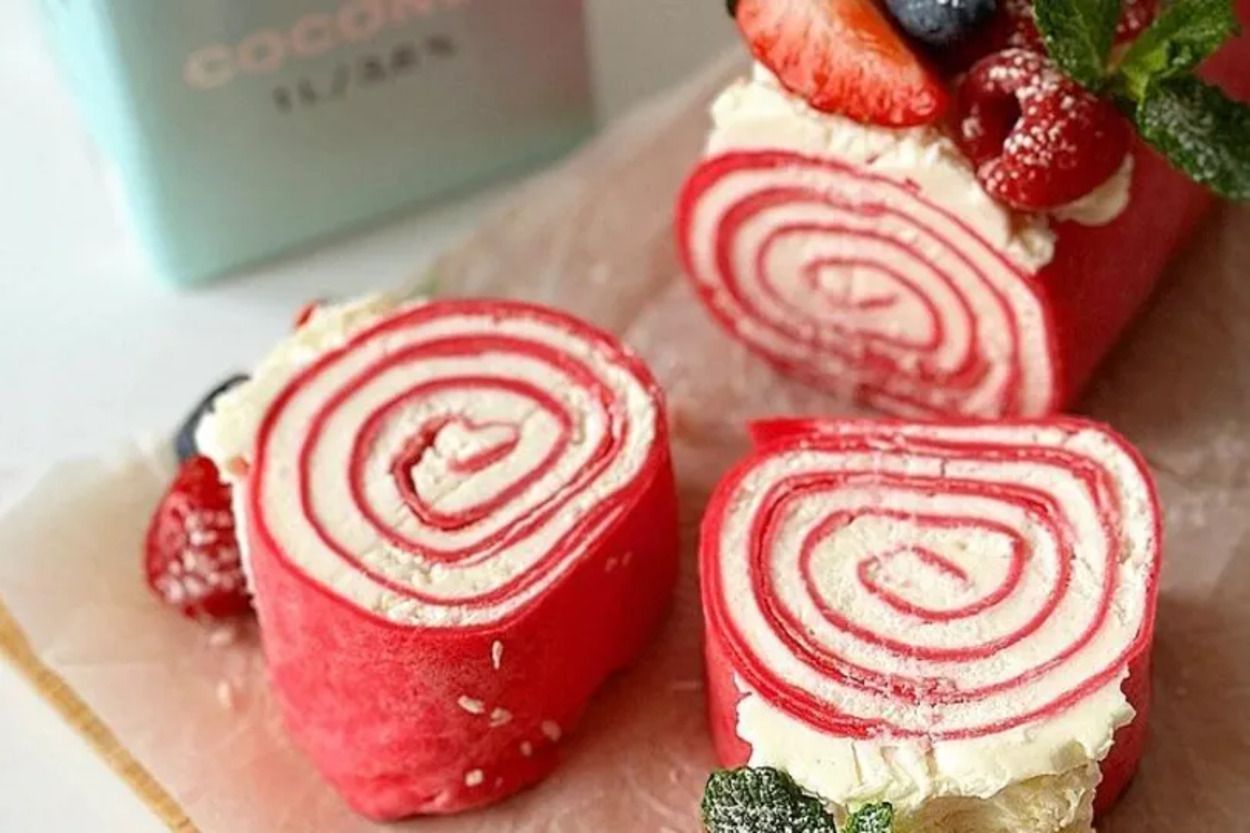 Рулет из блинов - приготовьте с крем-сыром - пошаговый рецепт - Новости Вкусно Рулет из блинов - приготовьте с крем-сыром - пошаговый рецепт - Новости Вкусно