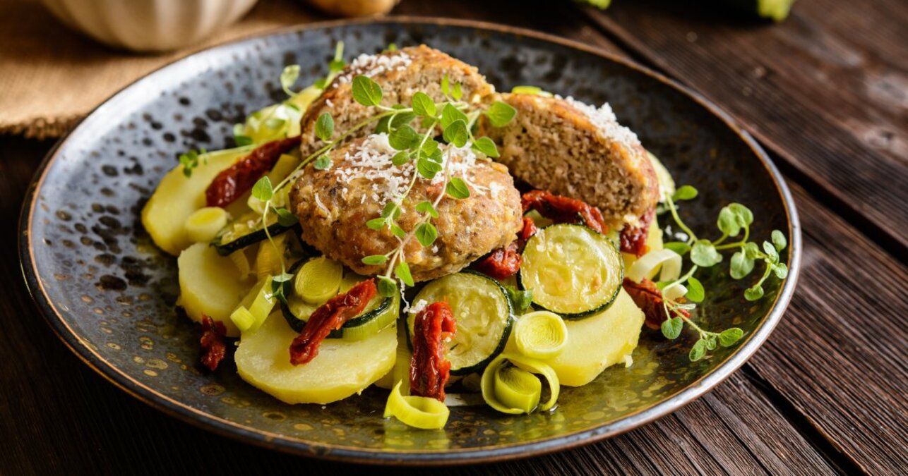 Котлеты с кабачком - приготовьте с мясом - пошаговый рецепт - Новости Вкусно Котлеты с кабачком - приготовьте с мясом - пошаговый рецепт - Новости Вкусно