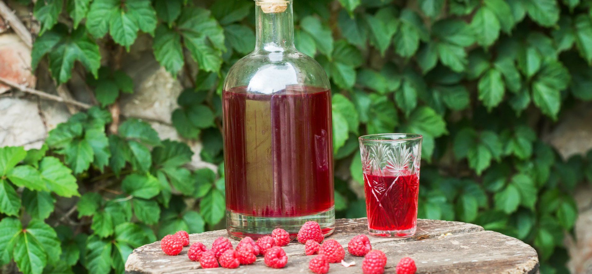 Рецепт наливки из малины - приготовьте на водке - Новости Вкусно Рецепт наливки из малины - приготовьте на водке - Новости Вкусно