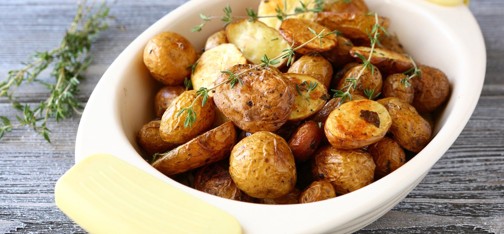 Печеный картофель - приготовьте с чесноком - пошаговый рецепт - Новости Вкусно Печеный картофель - приготовьте с чесноком - пошаговый рецепт - Новости Вкусно