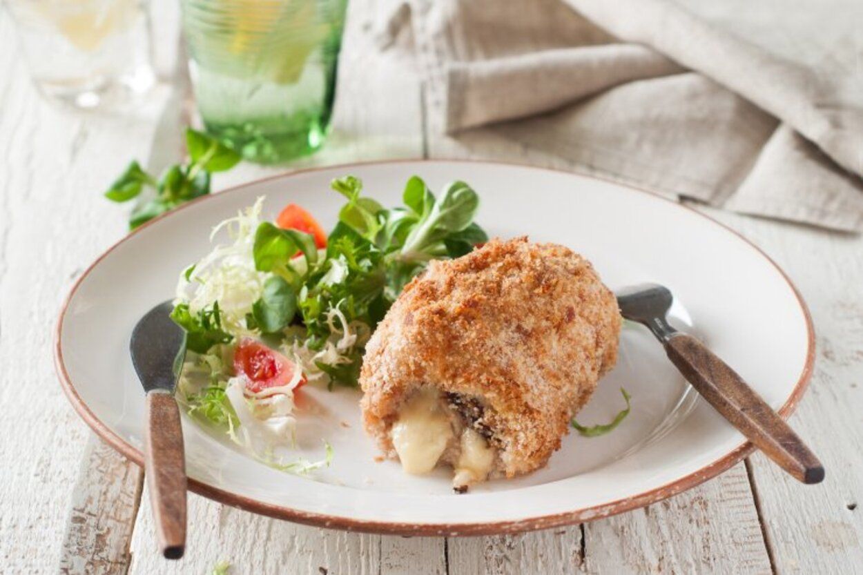 Фаршированное куриное филе - приготовьте с фетой и томатами - проверенный рецепт - Новини Смачно Фаршированное куриное филе - приготовьте с фетой и томатами - проверенный рецепт - Новини Смачно