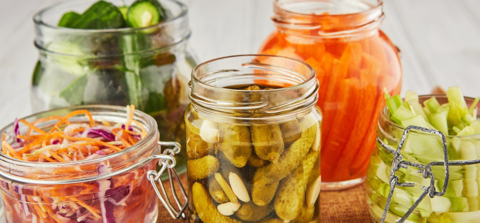 Огурцы с зернами горчицы - приготовьте быстро и просто - проверенный рецепт - Новости Вкусно Огурцы с зернами горчицы - приготовьте быстро и просто - проверенный рецепт - Новости Вкусно