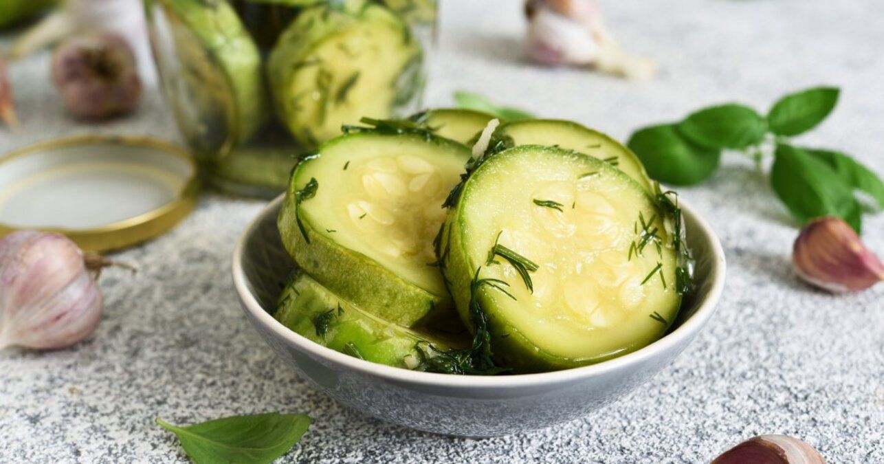 Маринованные кабачки - приготовьте просто - проверенный рецепт - Новости Вкусно Маринованные кабачки - приготовьте просто - проверенный рецепт - Новости Вкусно