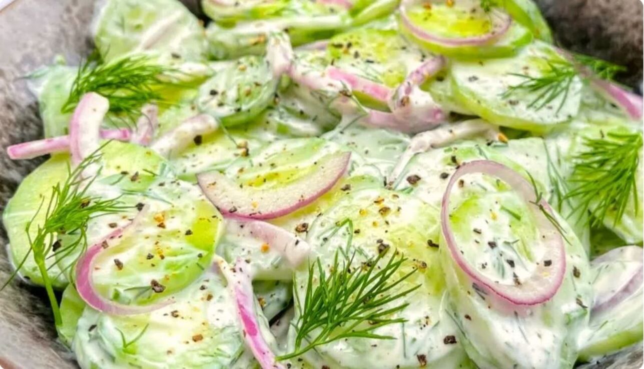 Як швидко зробити салат з огірків Як швидко зробити салат з огірків