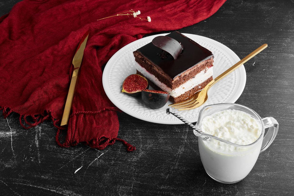 Готуємо ніжний торт "Пташине молоко" Готуємо ніжний торт "Пташине молоко"