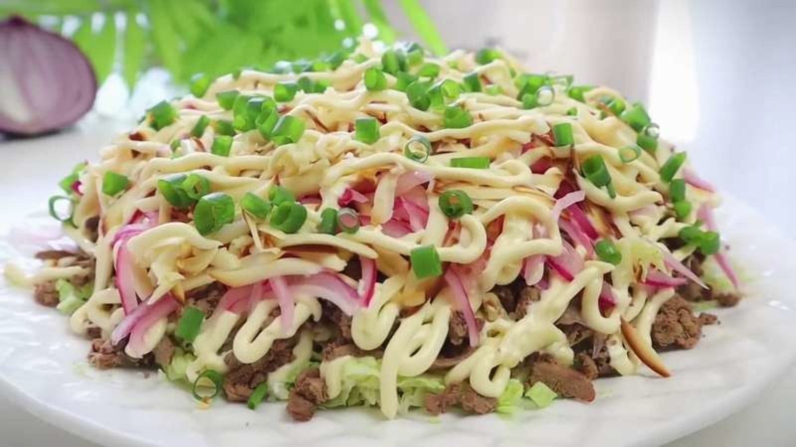 Який салат приготувати на свята