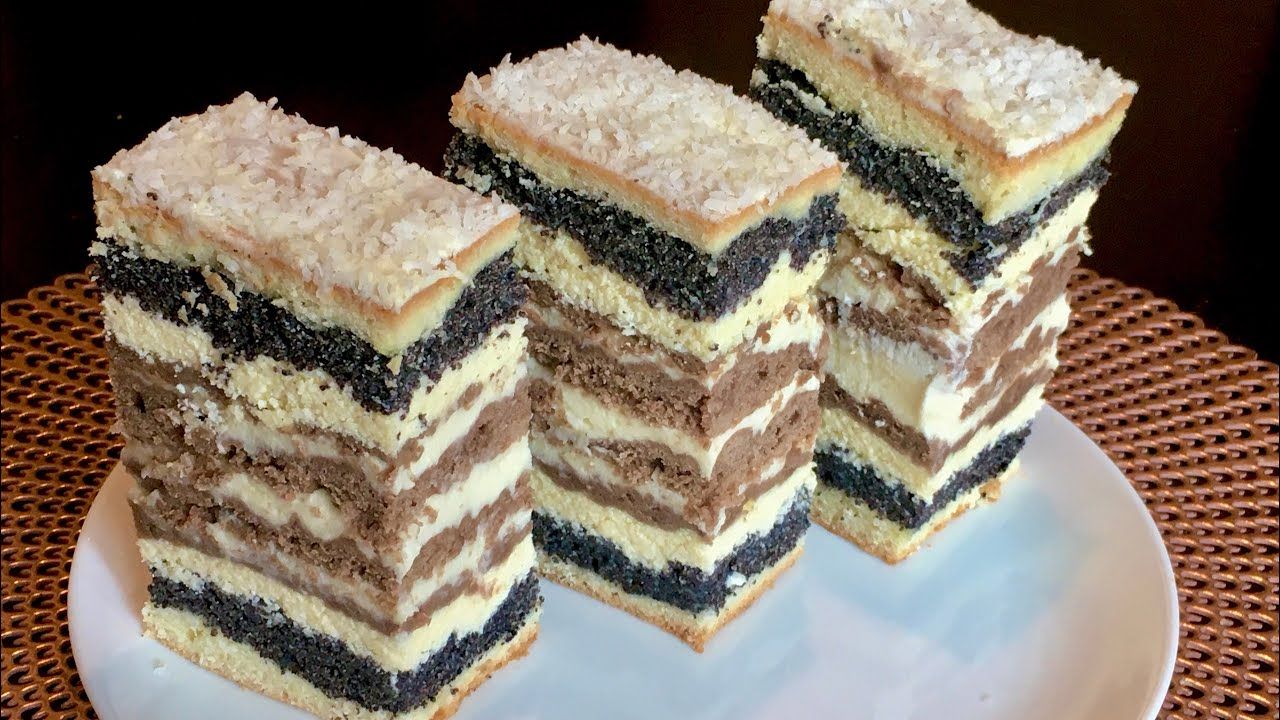 Неймовірний пляцок "Вишиванка" Неймовірний пляцок "Вишиванка"