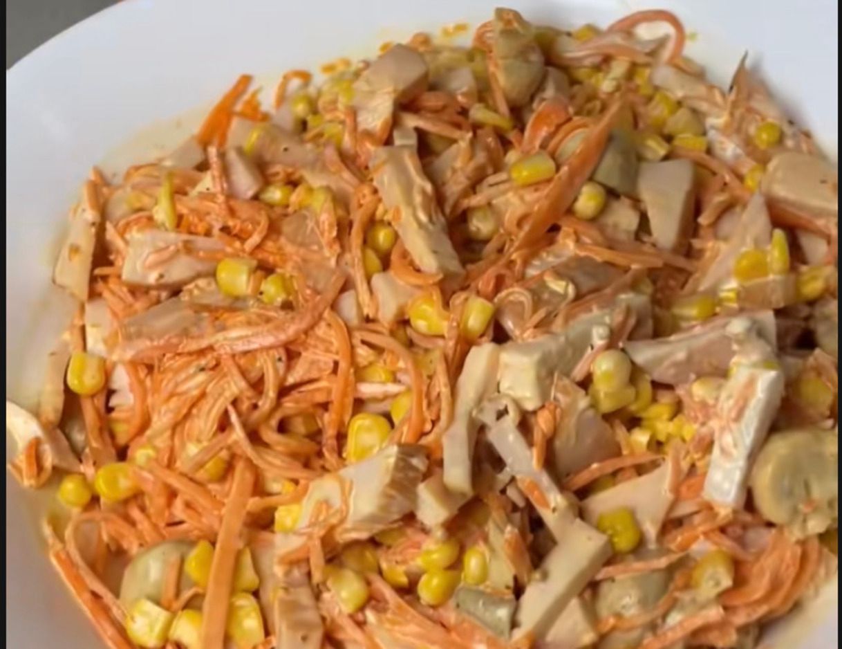 Смачний салат за лічені хвилини Смачний салат за лічені хвилини