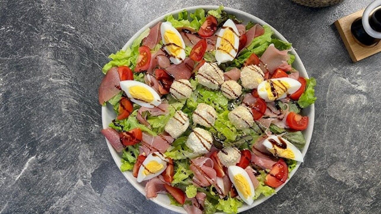 Підбірка святкових салатів без майонезу