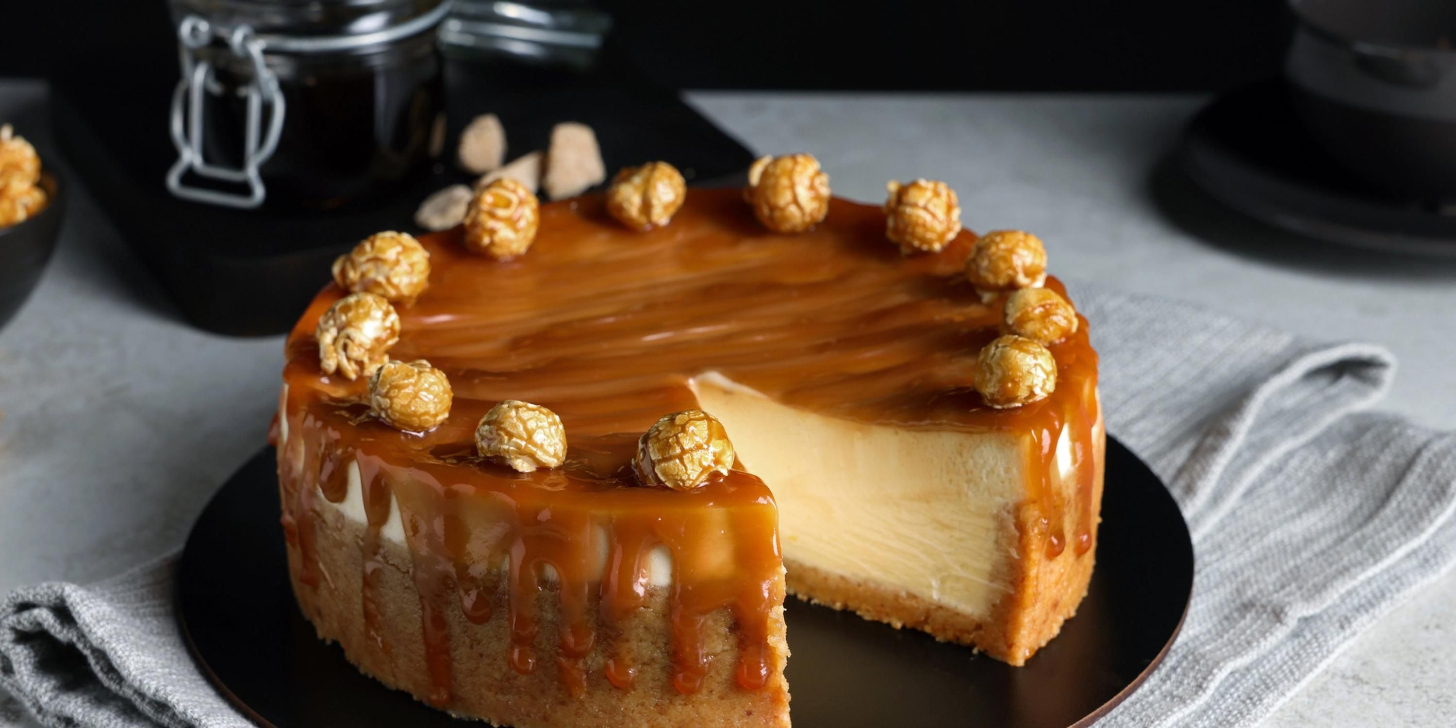 Чизкейк не опадає і не тріскається - що треба зробити, щоб спекти чизкейк